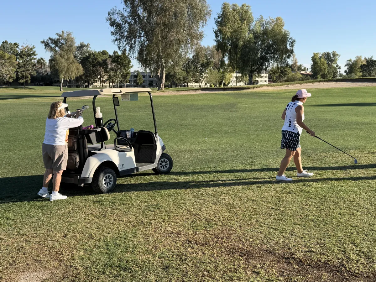 Coach Erik giving instructions at the beginning of a group lesson