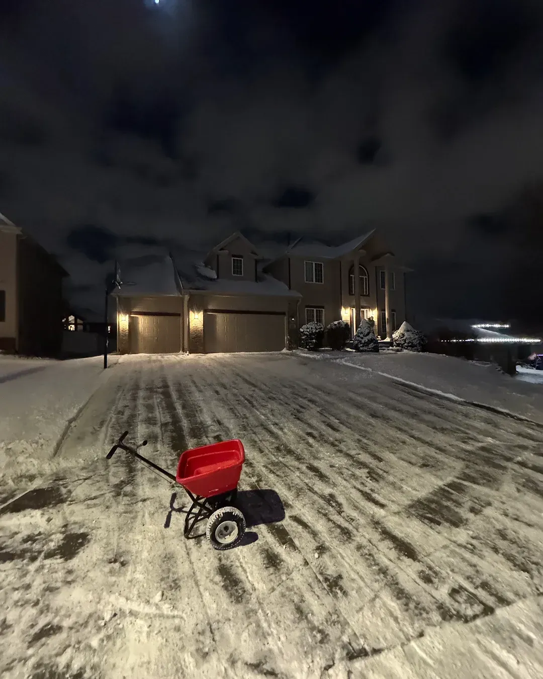 husker-snow-ice