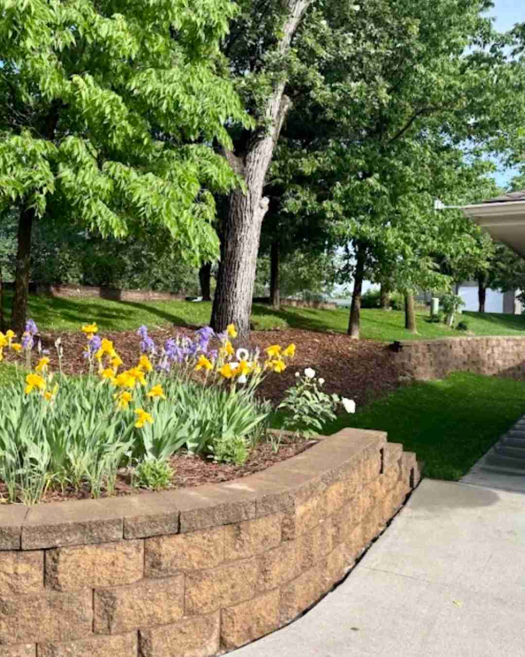 husker-landscape-design