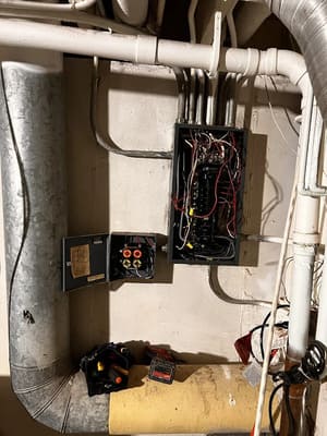 Electrical car charger in Glen Ellyn Illinois