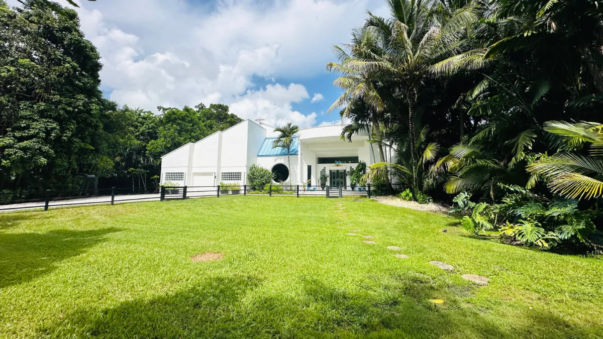Villa Sol Sanctuary grounds in South Florida, a sacred retreat space for transformation and inner work