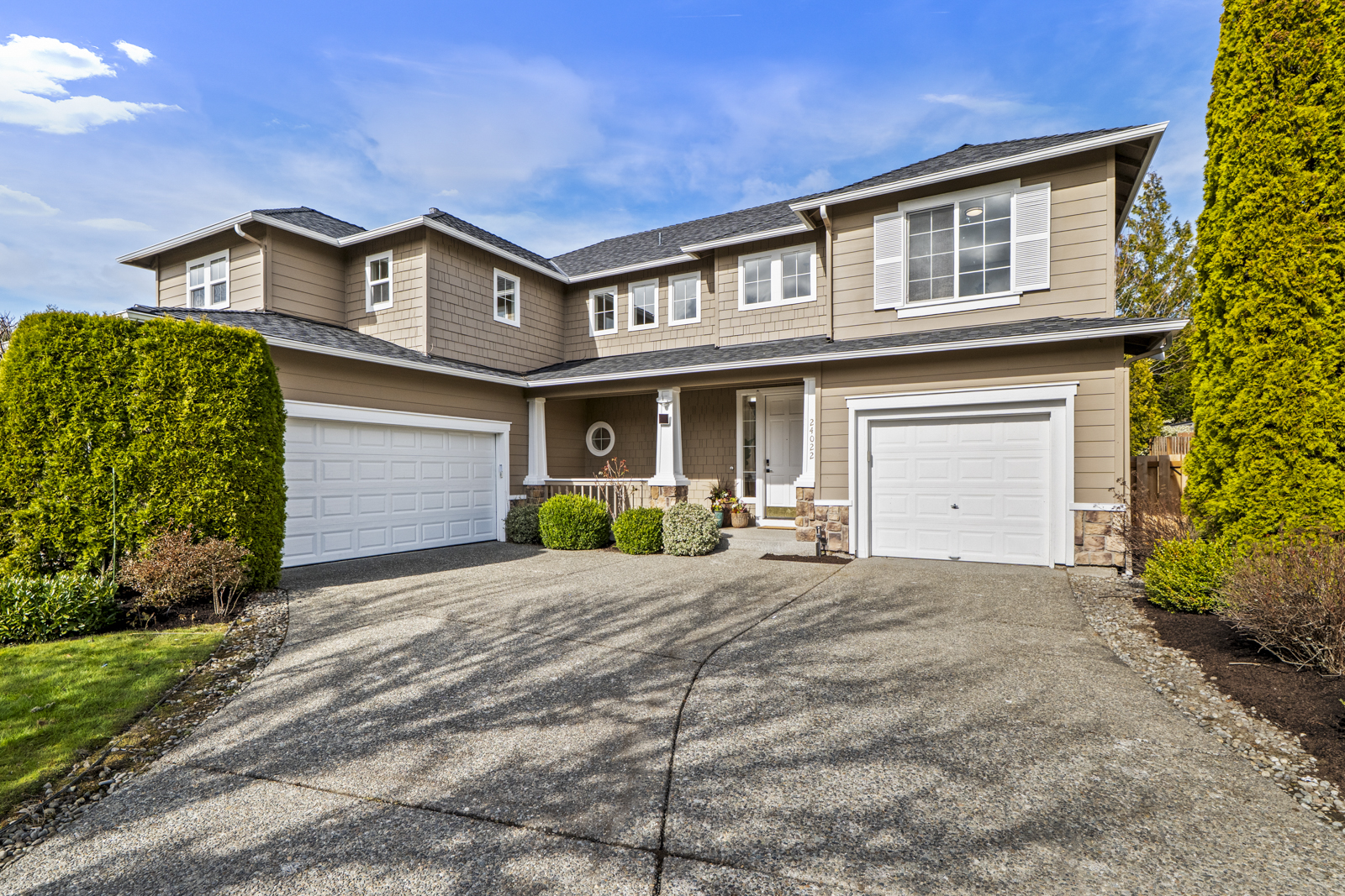 7 Easy Curb Appeal Tips That Sell Homes Fast in Spring