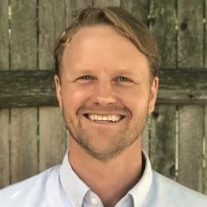 Ian Johnson's Headshot