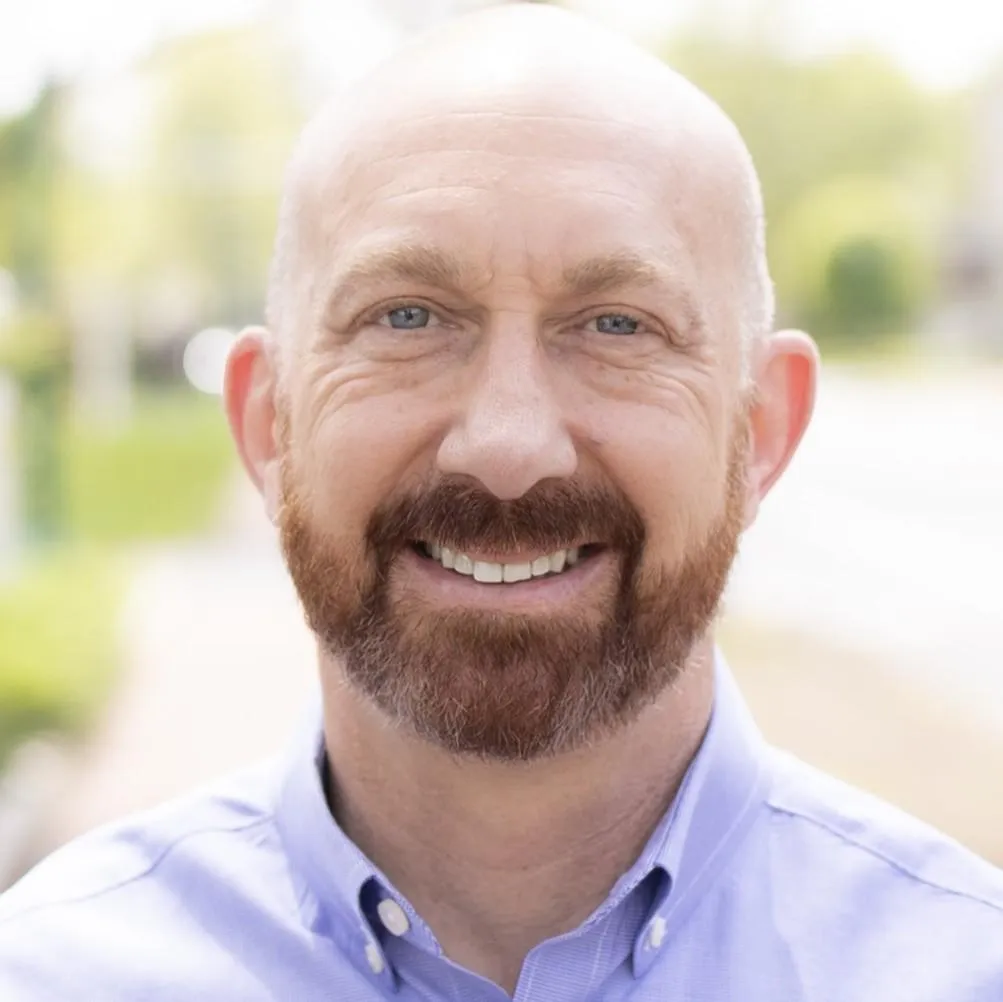 Josh Livingston's Headshot