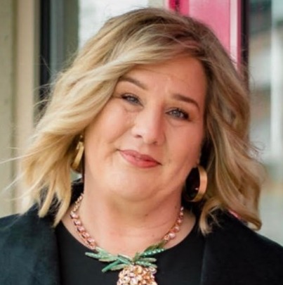 Julia Henry - Project Manager at Contemporary Tiny Homes