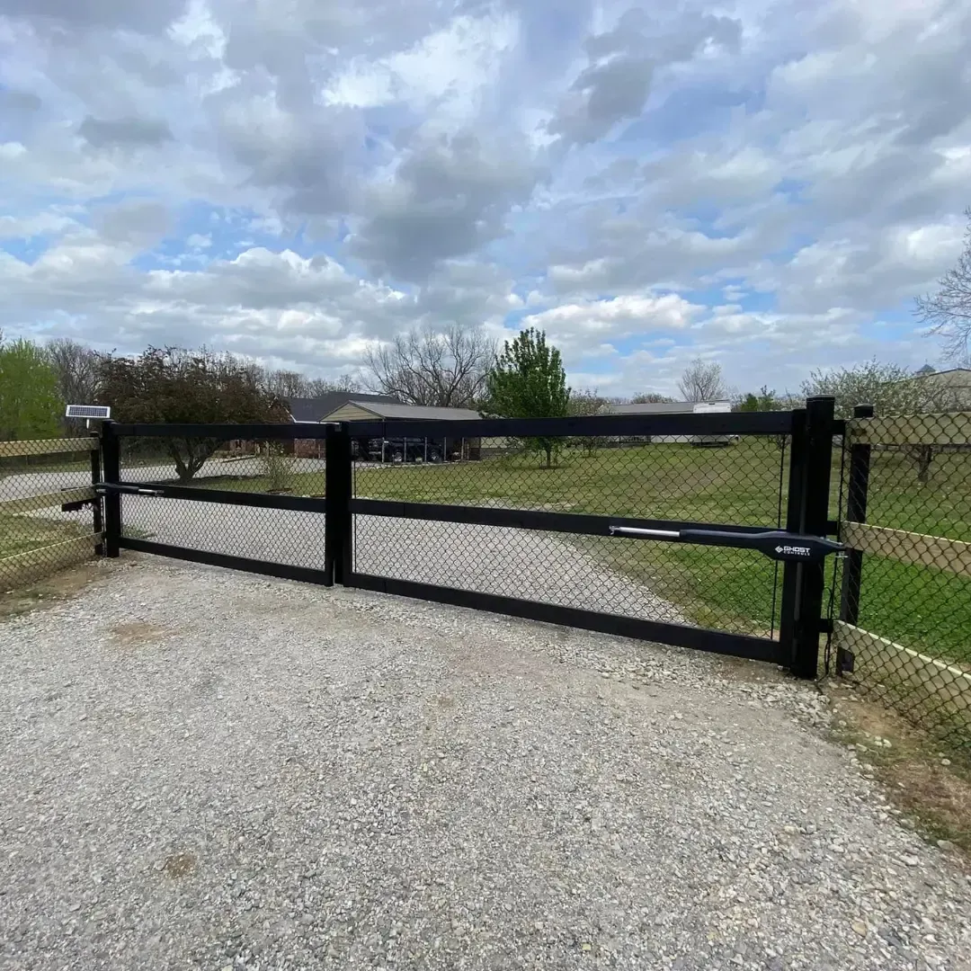 Wood privacy fence installation detail in Sapulpa, OK