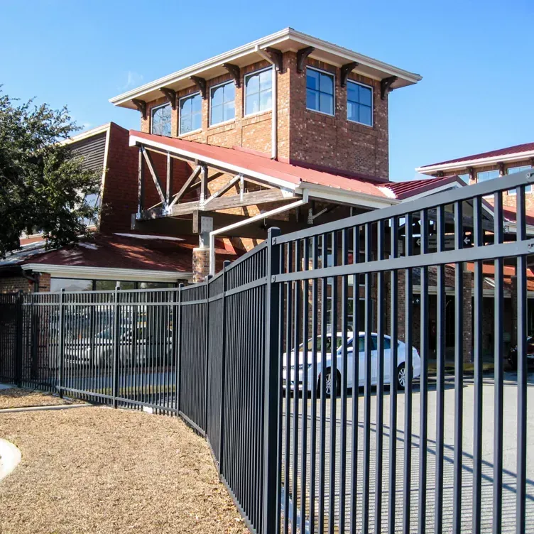 Wood privacy fence installation detail in Sapulpa, OK