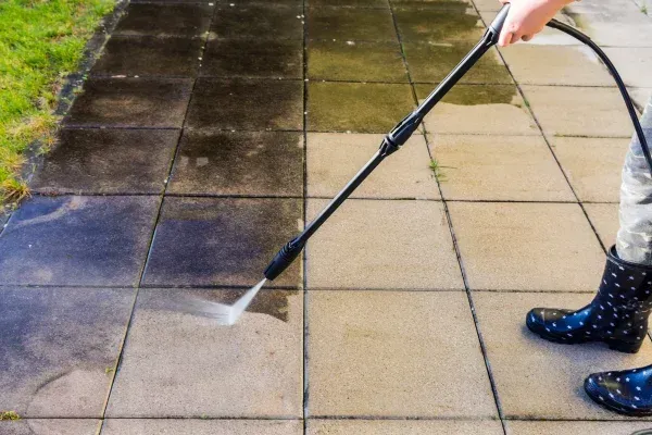 5 Signs Your Waller, TX Property Needs Pressure Washing ASAP