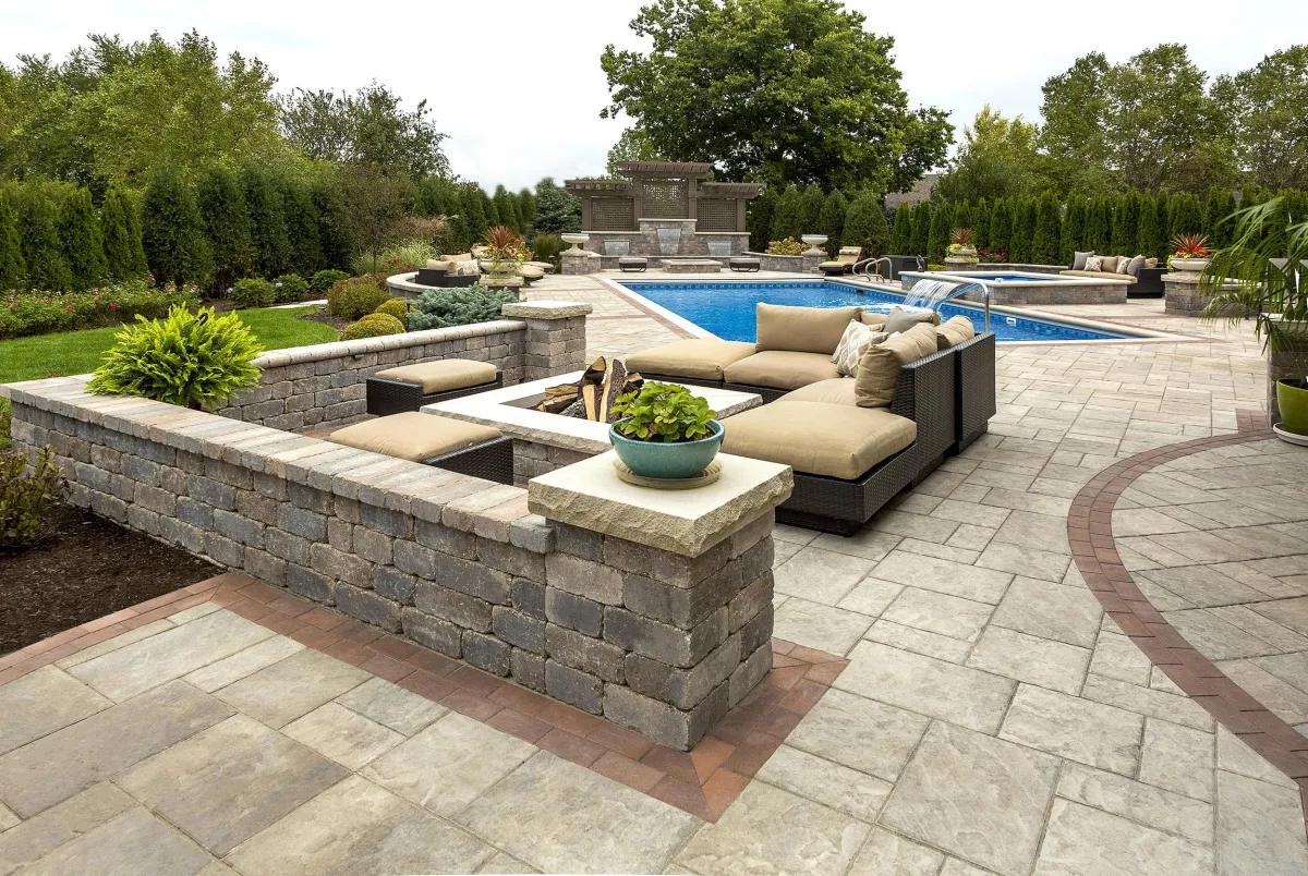 Harrisburg builds and installs Patio