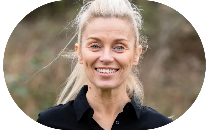 Karyn Hughes Vitae Vi