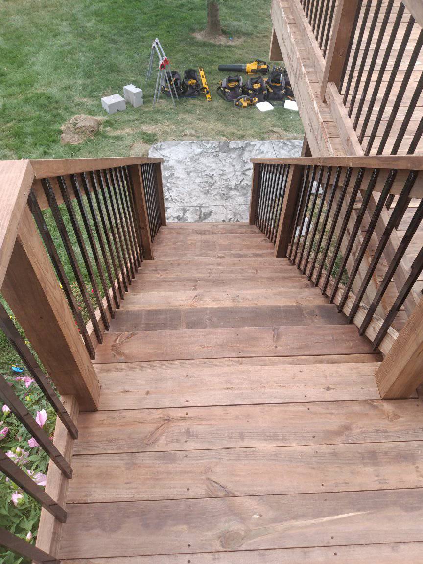 Best Deck Builders in Memphis, TN
