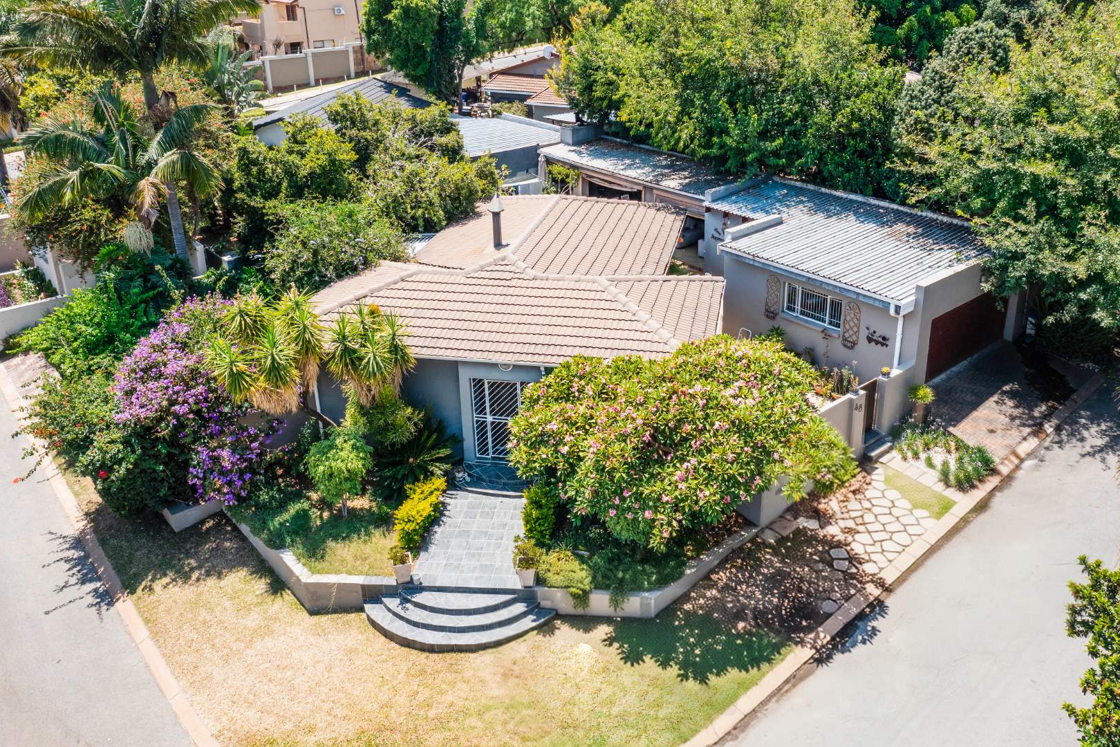 Coastal property listed by Tania Fourie