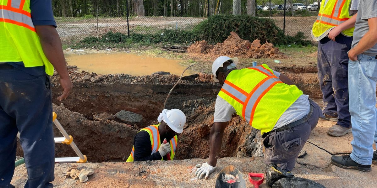Why Hiring a Private Utility Locator Is Essential Before Any Digging Project