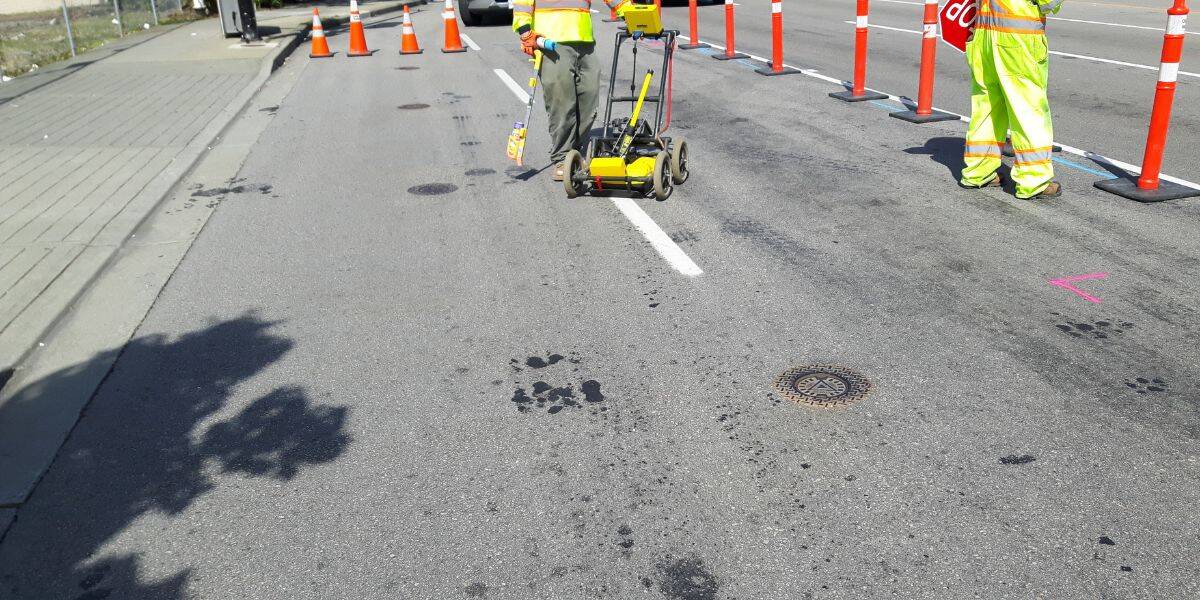 Difference Between Utility Locating and SUE: What Every Project Manager Needs to Know
