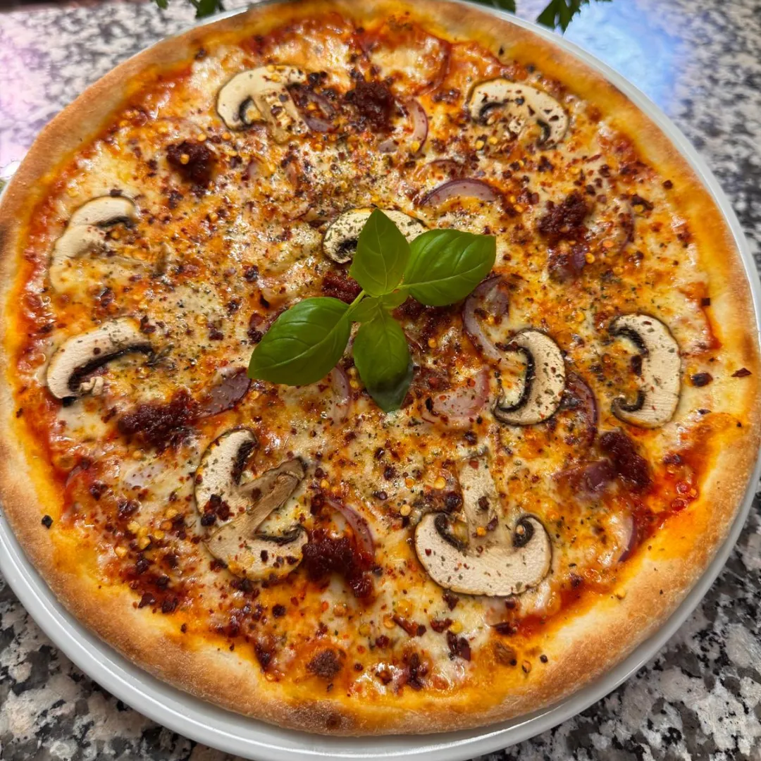 Pizza Tropea Ristorante La Rosa in Winterthur