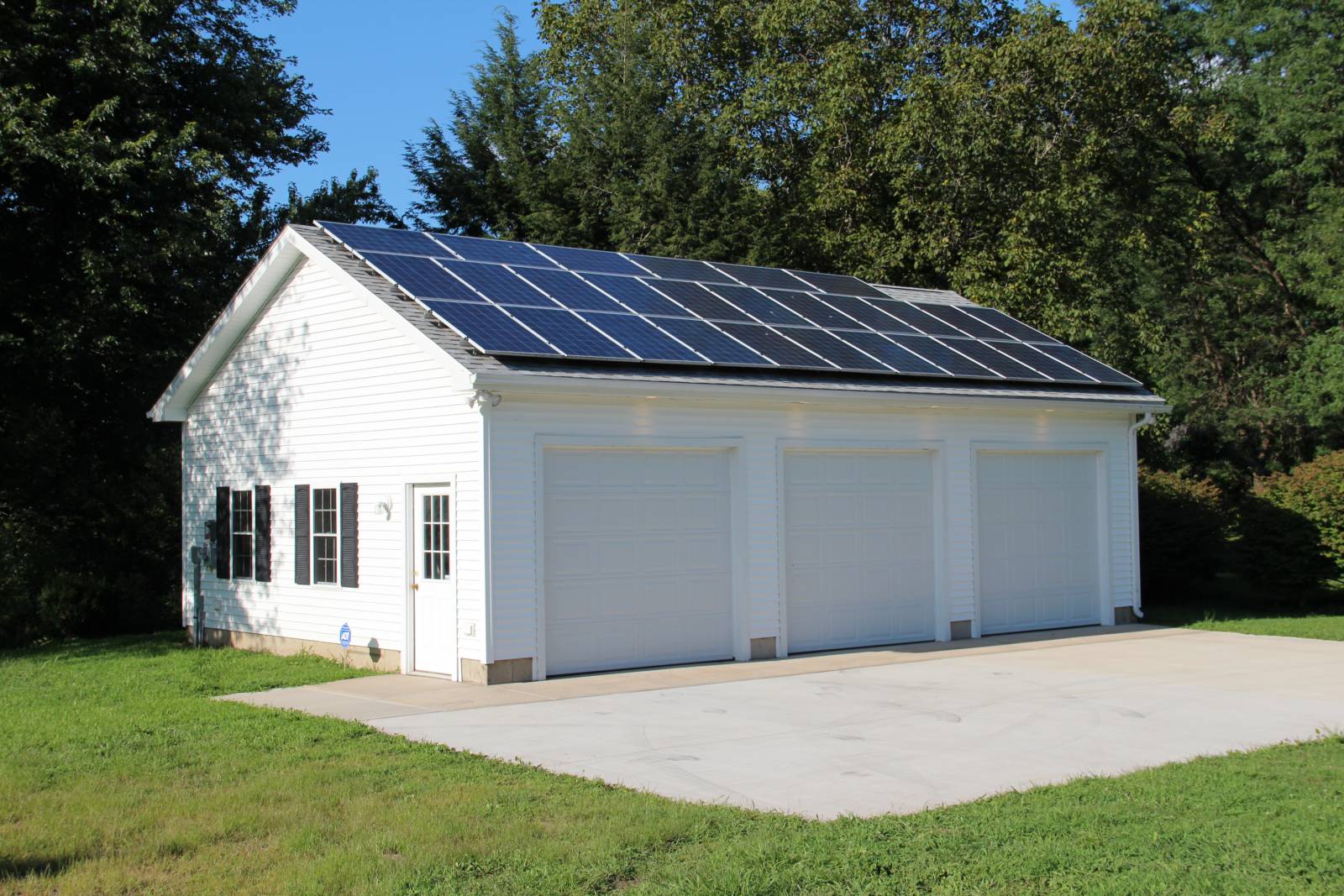 Garage solar integration, Garage specialty options Regina