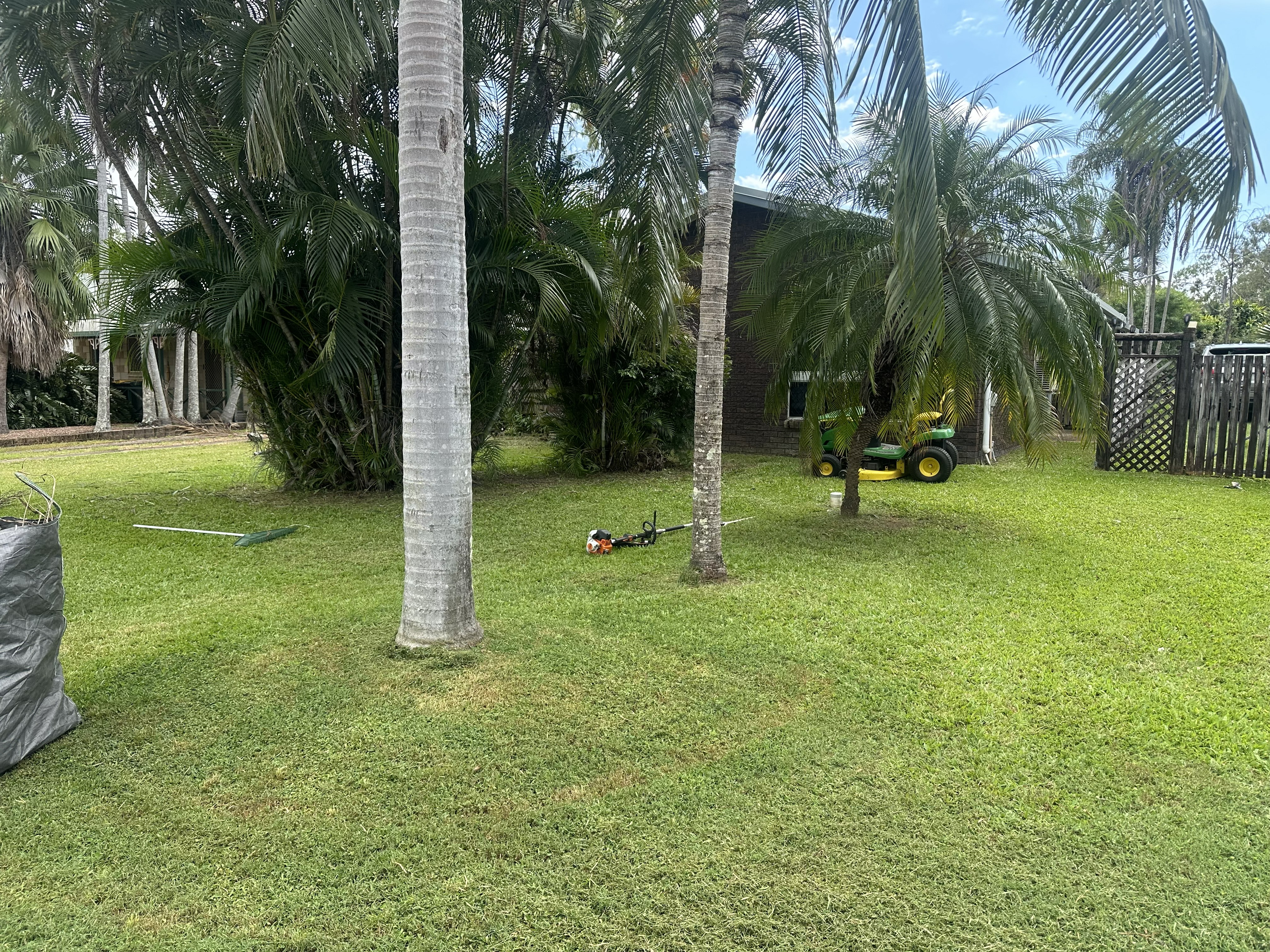 lawn mowing townsville qld commercial lawn maintenance