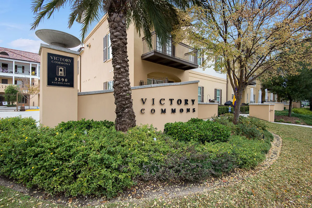 Real Estate Insights Near LSU: Pros and Cons