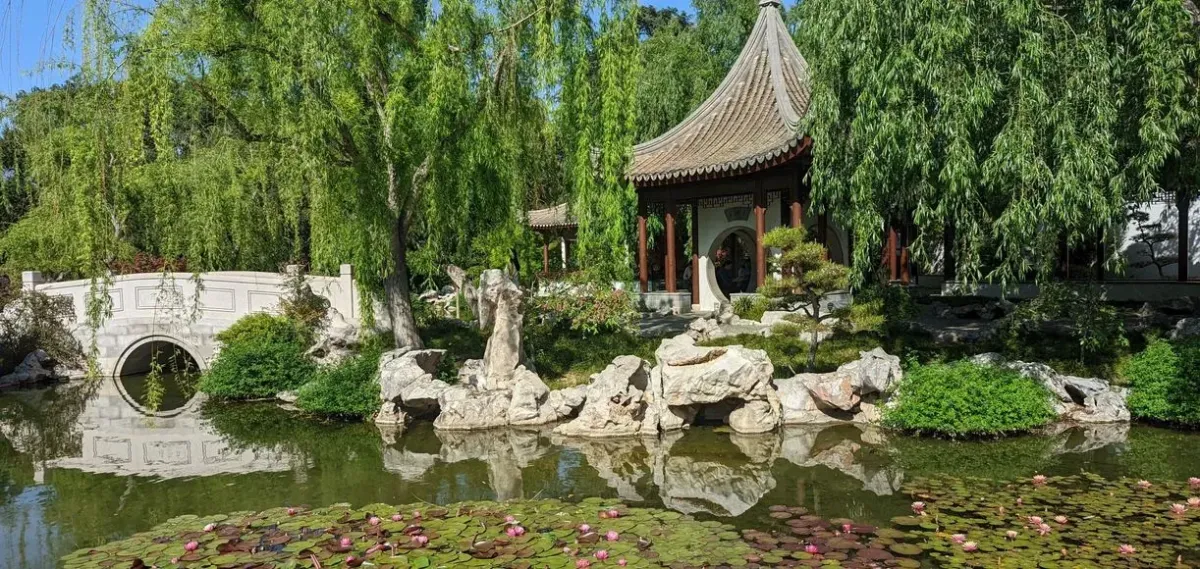Huntington Library minutes from BeautyBar