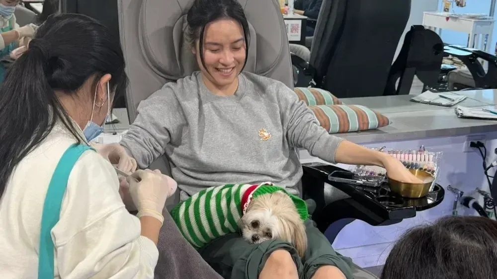 Huntington Library minutes from BeautyBar