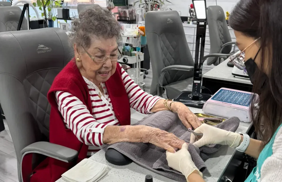 Basic manicure at BeautyBar SGV