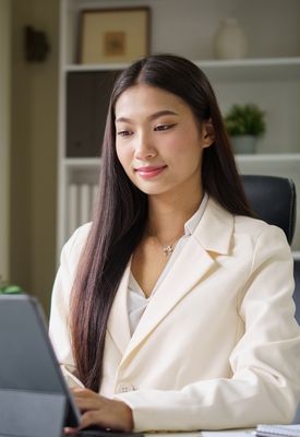 Woman Financial Confidence