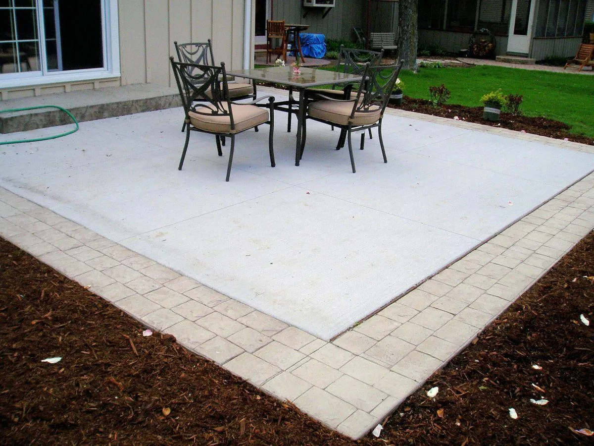 Lafayette Concrete builds and installs Patio.