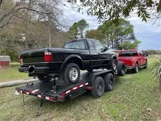 vehicle-hauler-trailer-rental-service