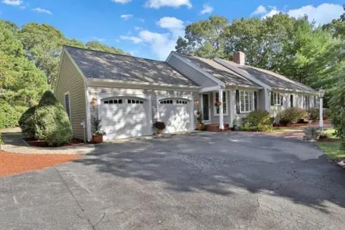 Barnstable Concrete builds and installs Driveway