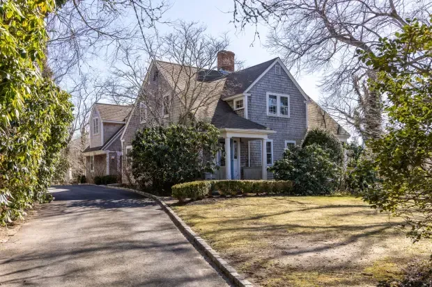 Barnstable Concrete builds and installs Driveway