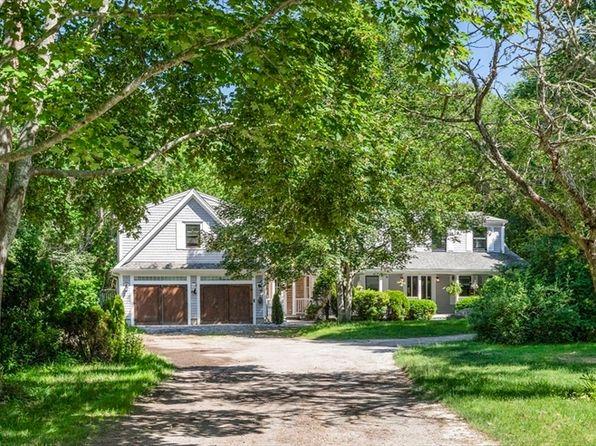 Barnstable Concrete builds and installs Driveway