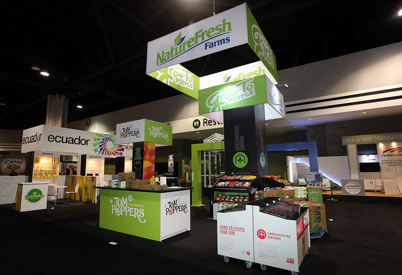 Trade show booth rentals vs buying