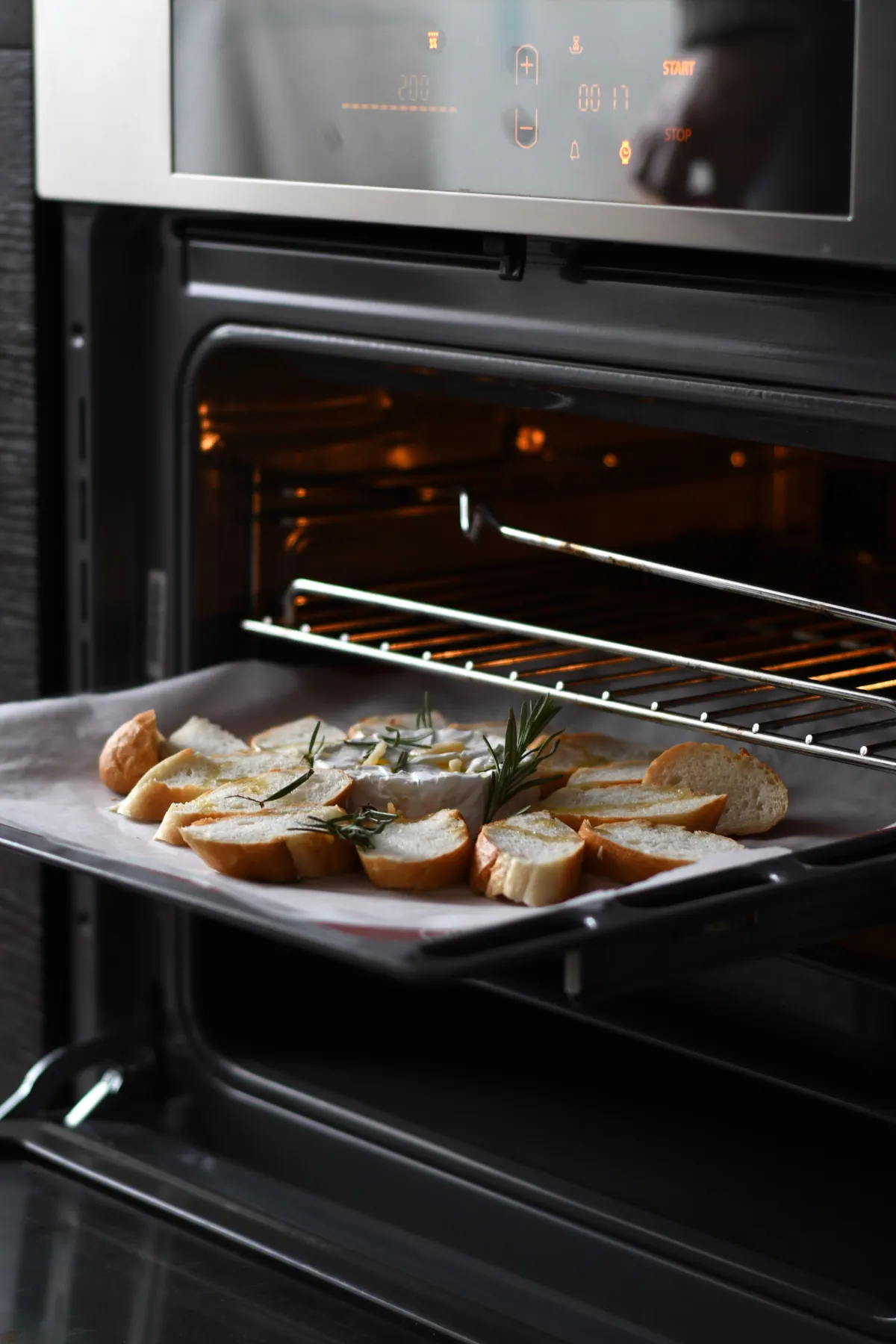 Transform Your Greasy Oven To Make It Brand New