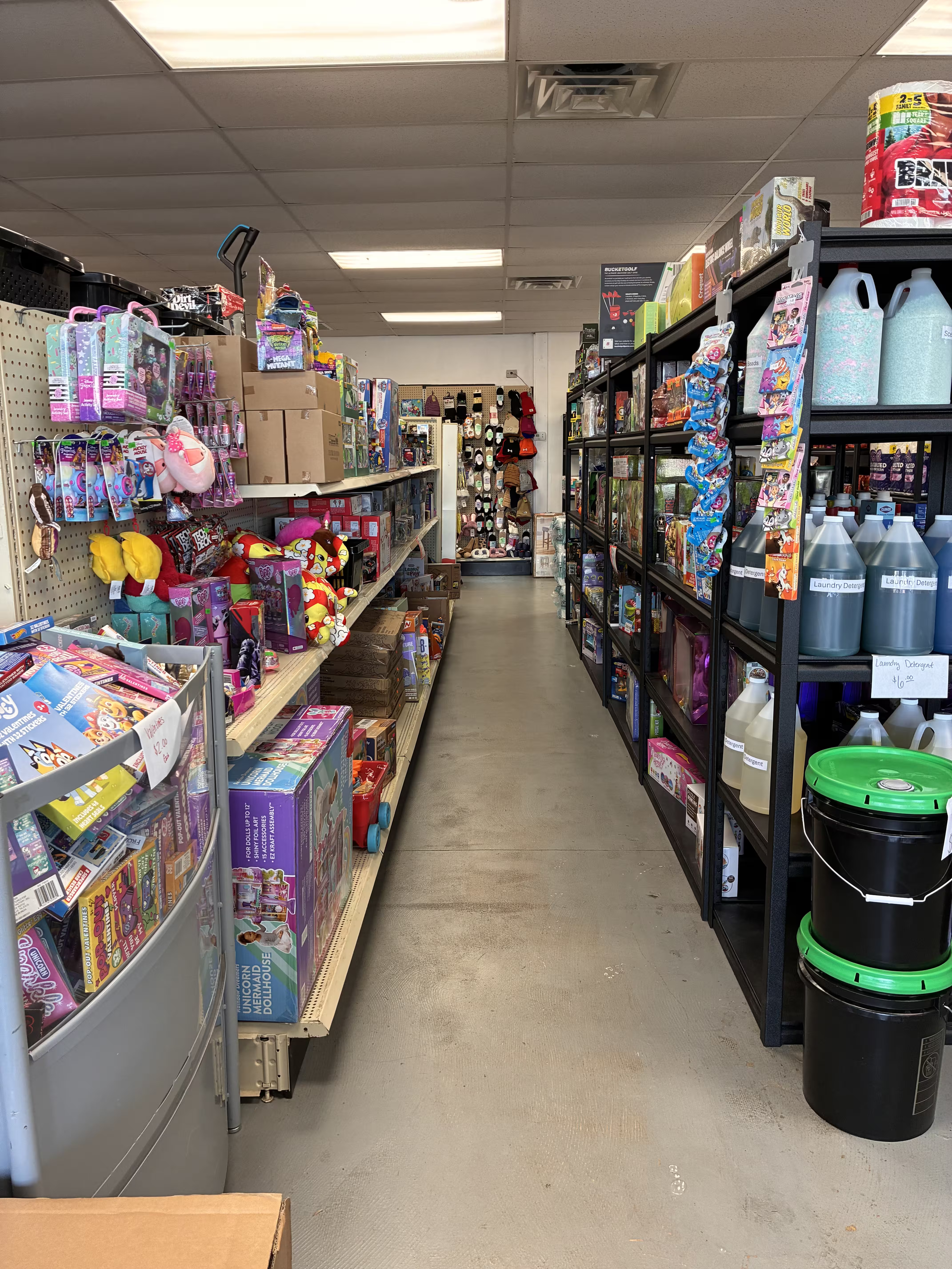 441 Liquidation store front in Cornelia Georgia discount liquidation retail location Exterior of 441 Liquidation in Cornelia GA offering overstock and clearance merchandise Local liquidation store 441 Liquidation in Cornelia Georgia with discount shopping