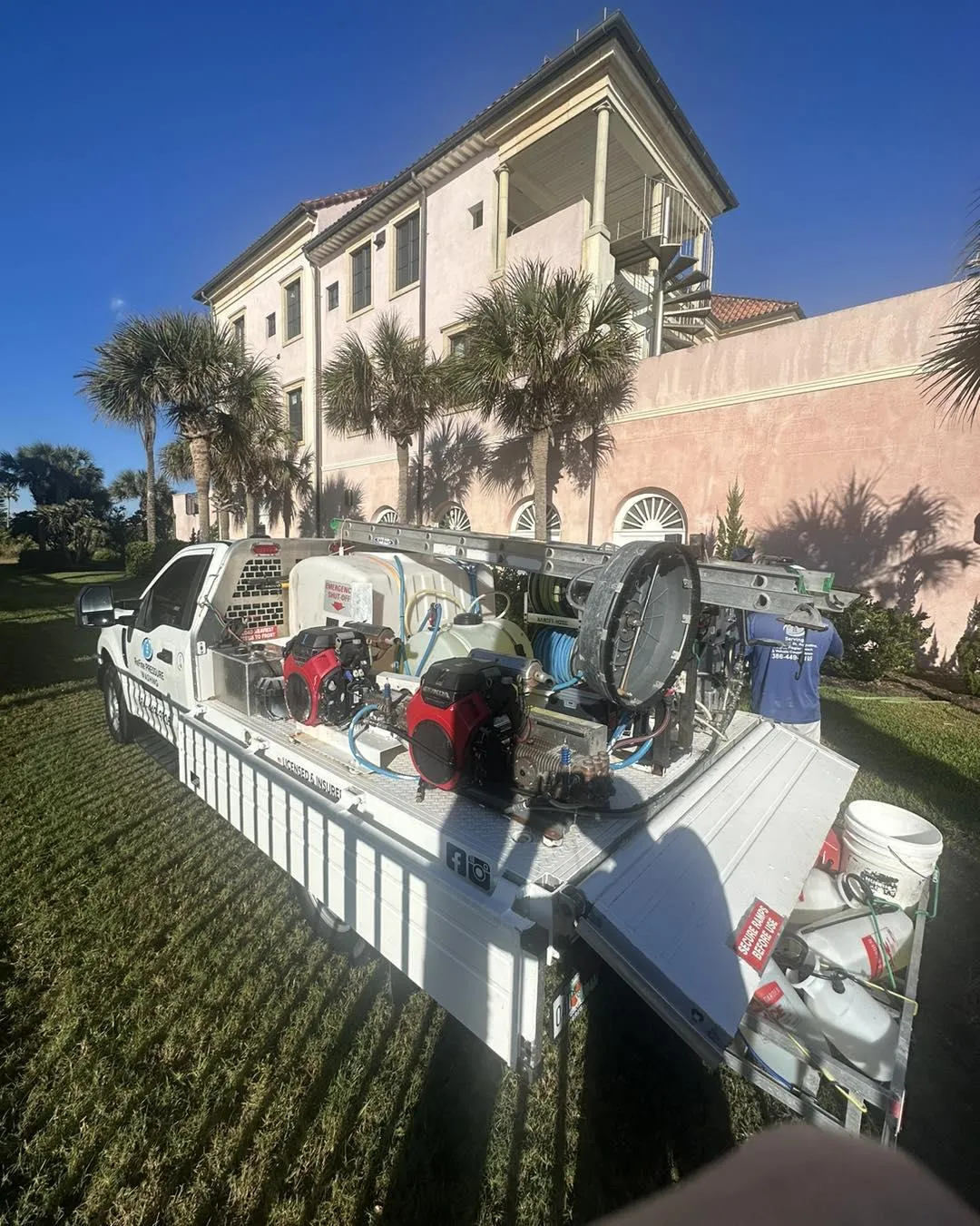 roof cleaning in Palm Coast