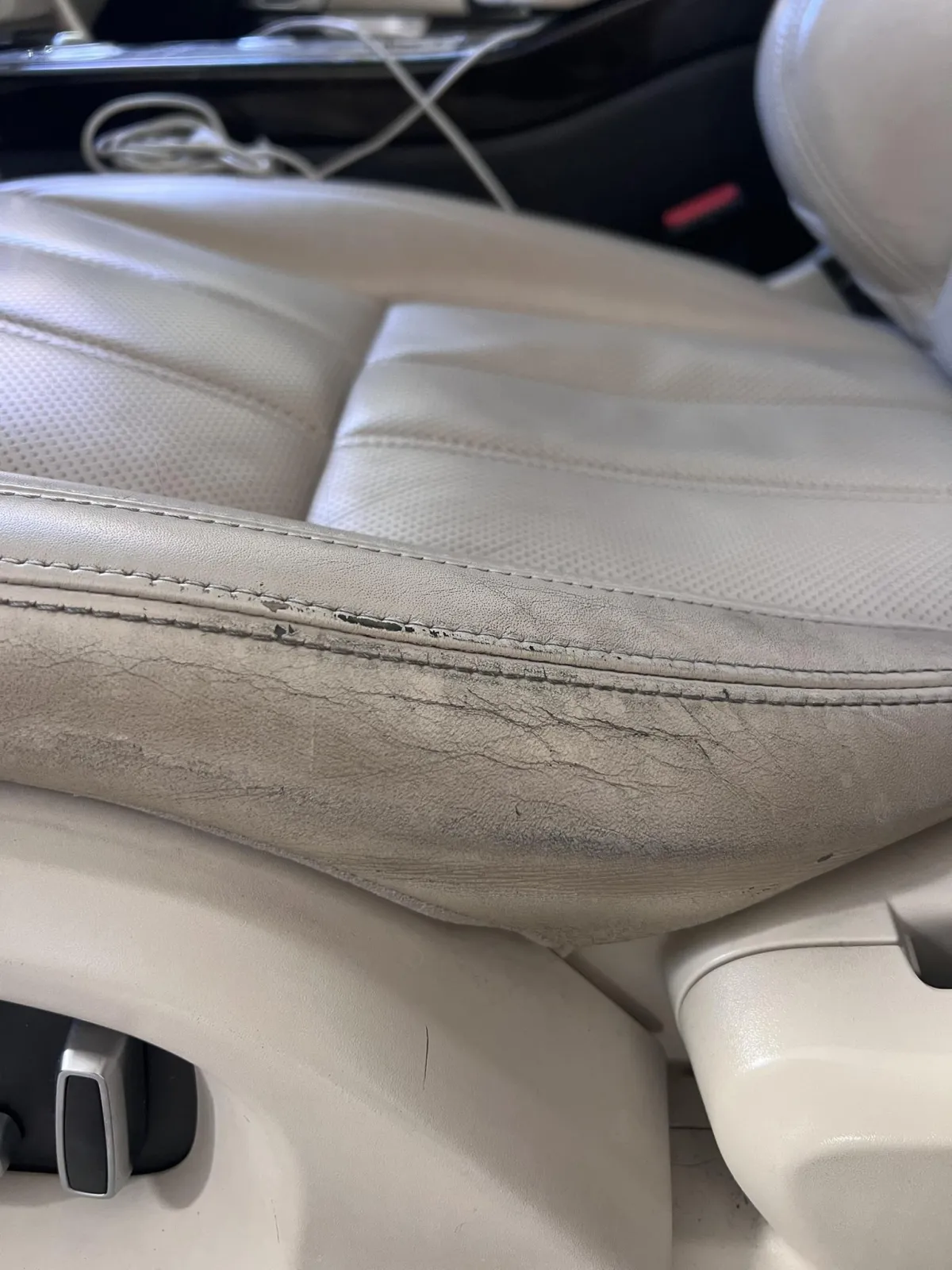 Land Rover Leather Seat damage