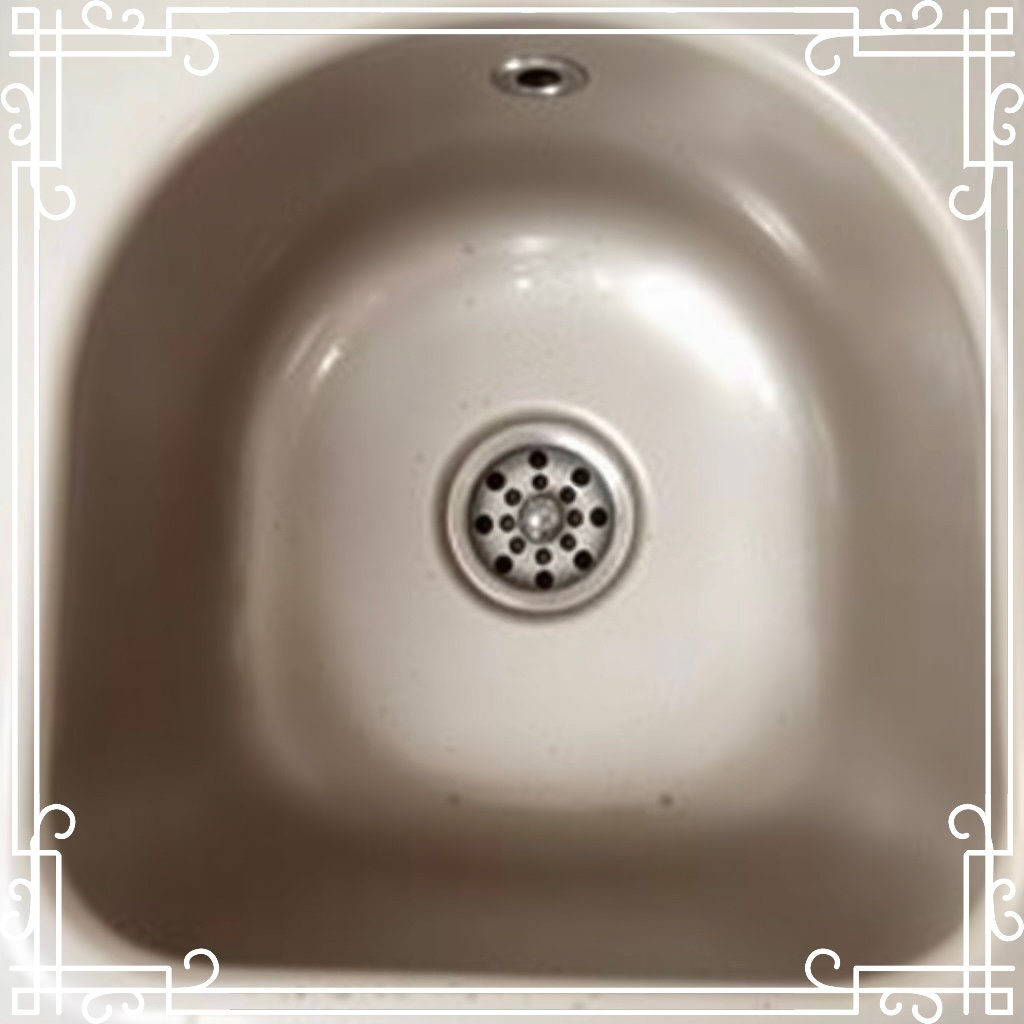 The Gentle DIY Drain Cleaner We Swear By