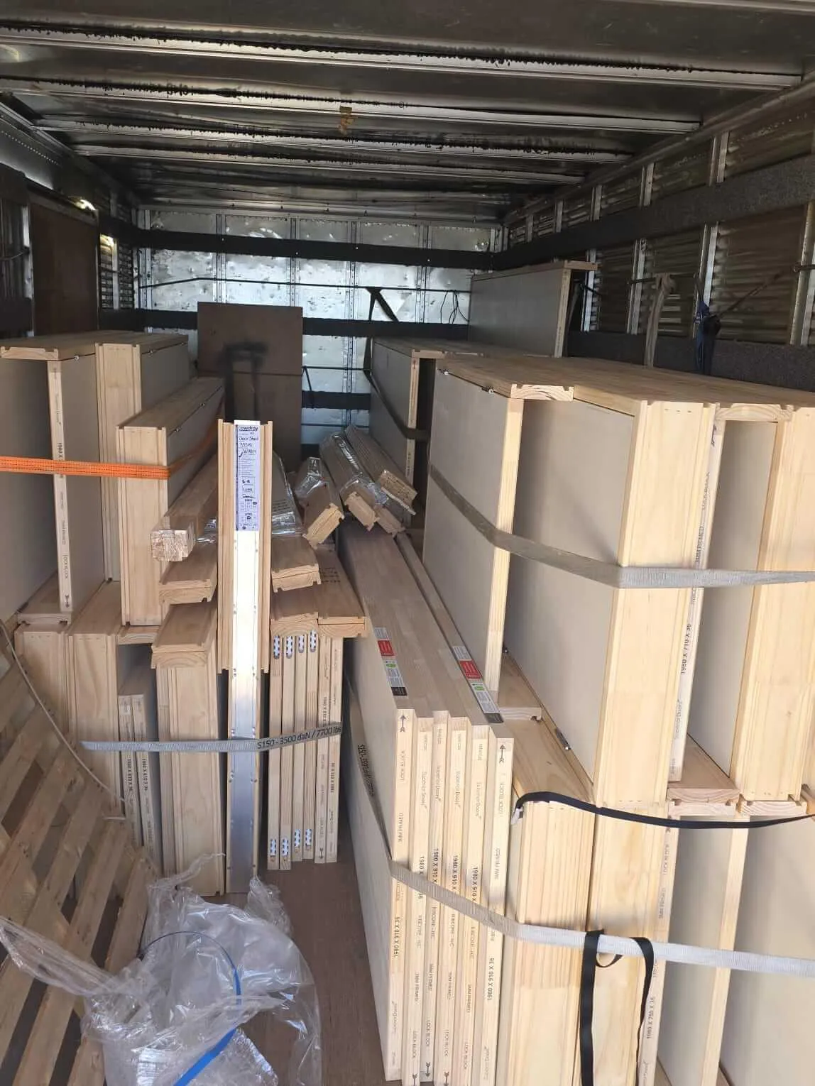 Out of Auckland relocation service truck loaded for long distance move