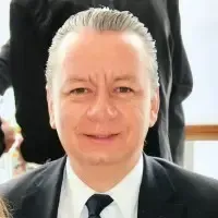 JOSE LUIS CISNEROS CEO LA ZAR