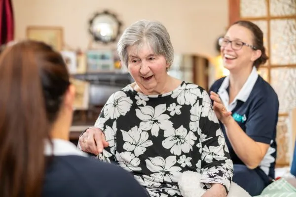 6 Things to Do When Helping Someone Home from Hospital