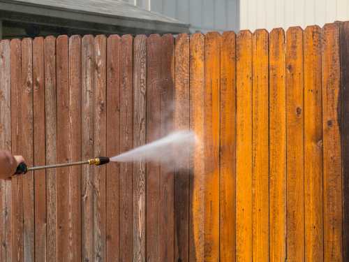 Fence Cleaning in Honolulu