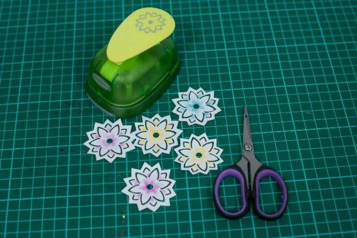 scrapbook flowers