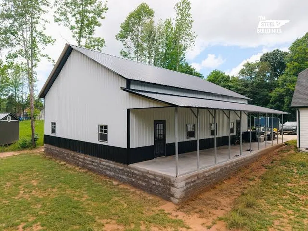 Modern agricultural metal barn by Knoxville Metal Building