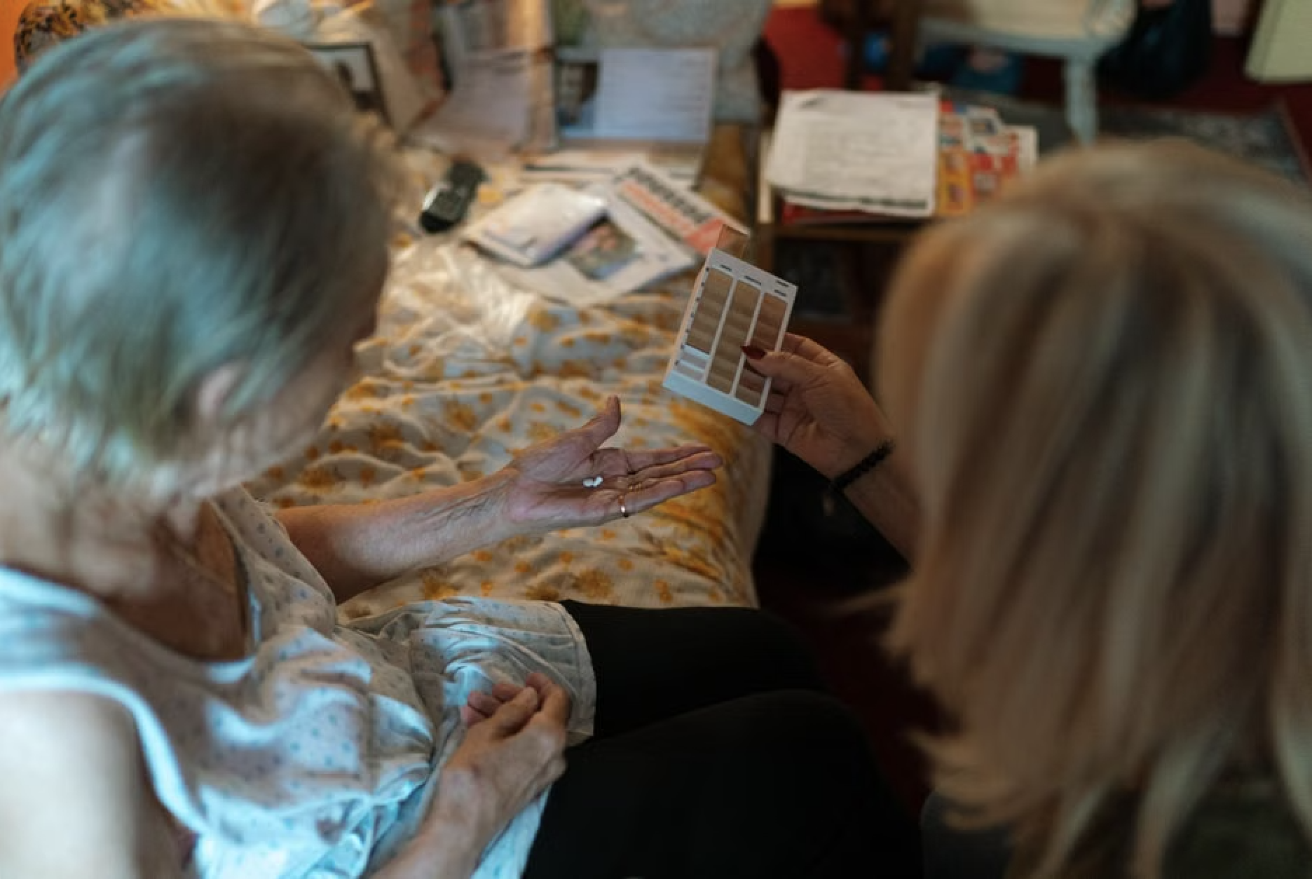 24 hour dementia care caregiver supporting senior at home