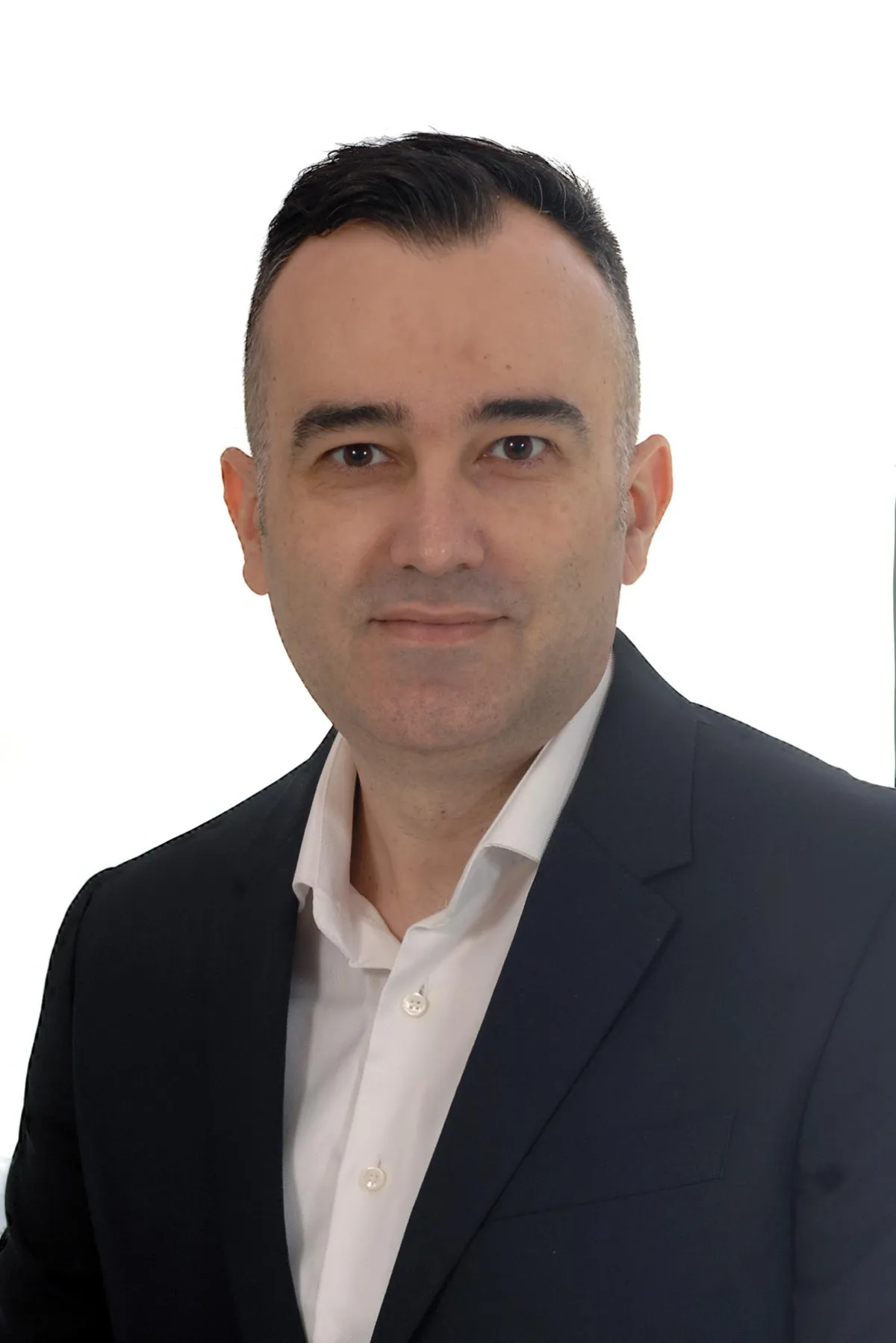 Ilir Kurti