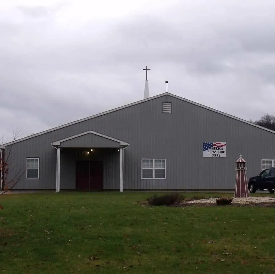 Front entrance of Paradisus Church of God at 37 S Ridge Road in Thomasville, Pennsylvania.