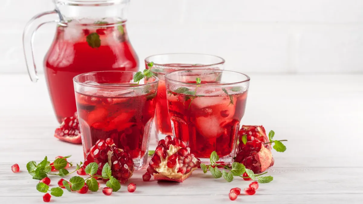 A Recipe for a Healthy Non-Alcoholic Cocktail Alternative: "The Gut Guardian Mocktail"