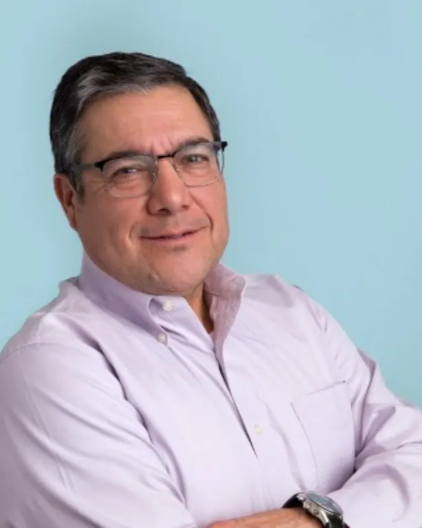 Meet Reynaldo Ramirez, an accomplished HR leader with a dynamic background in complex acquisitions, talent management, and business strategy. Co-Founder of Thrive HR Consulting, Reynaldo's expertise drives success in HR and M&A.