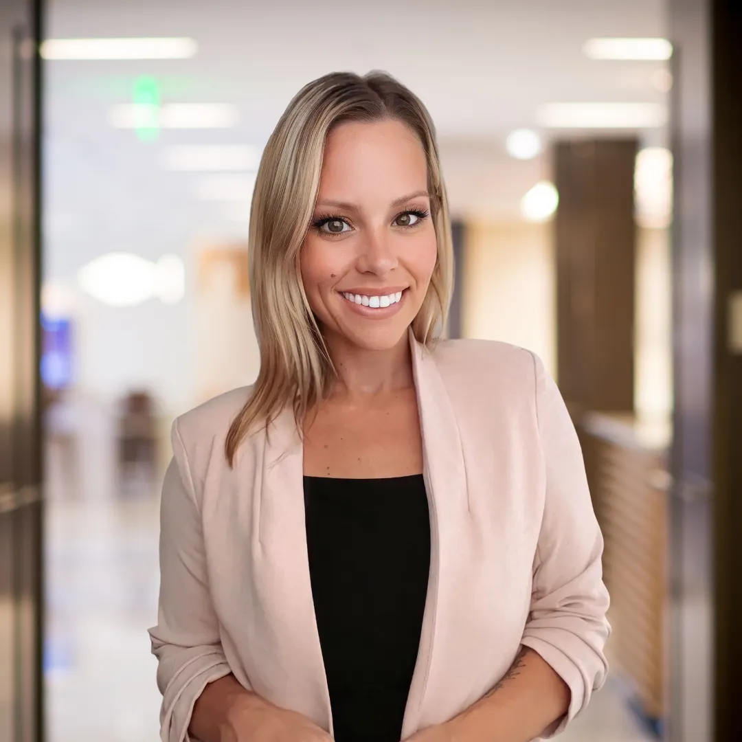 Health Advisor Ashley offering expert health insurance guidance