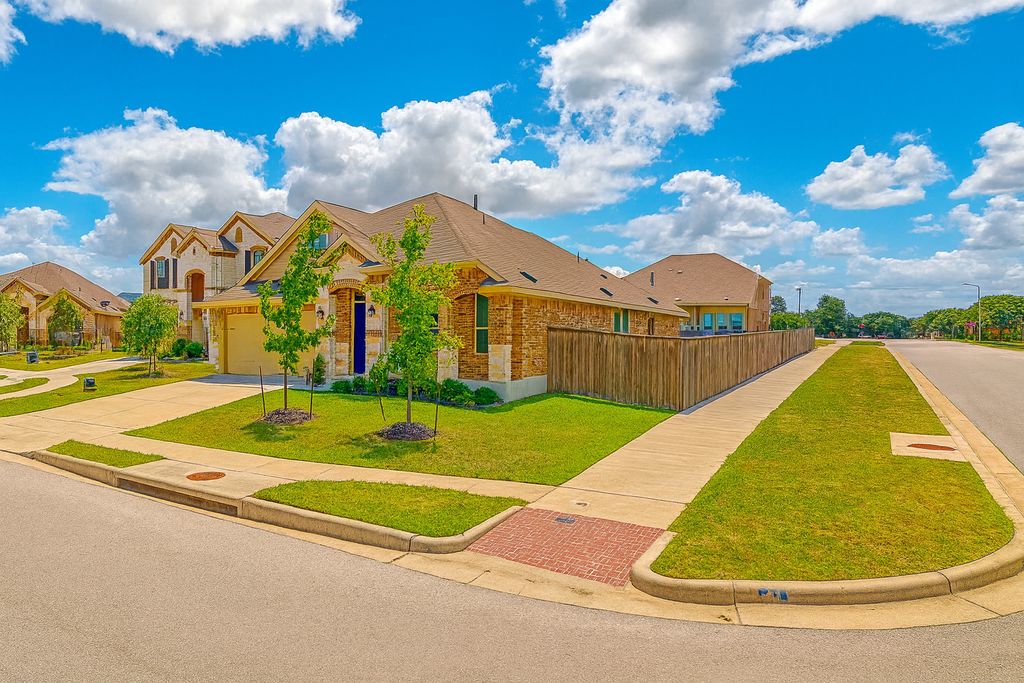 Akron Concrete builds and installs Patio